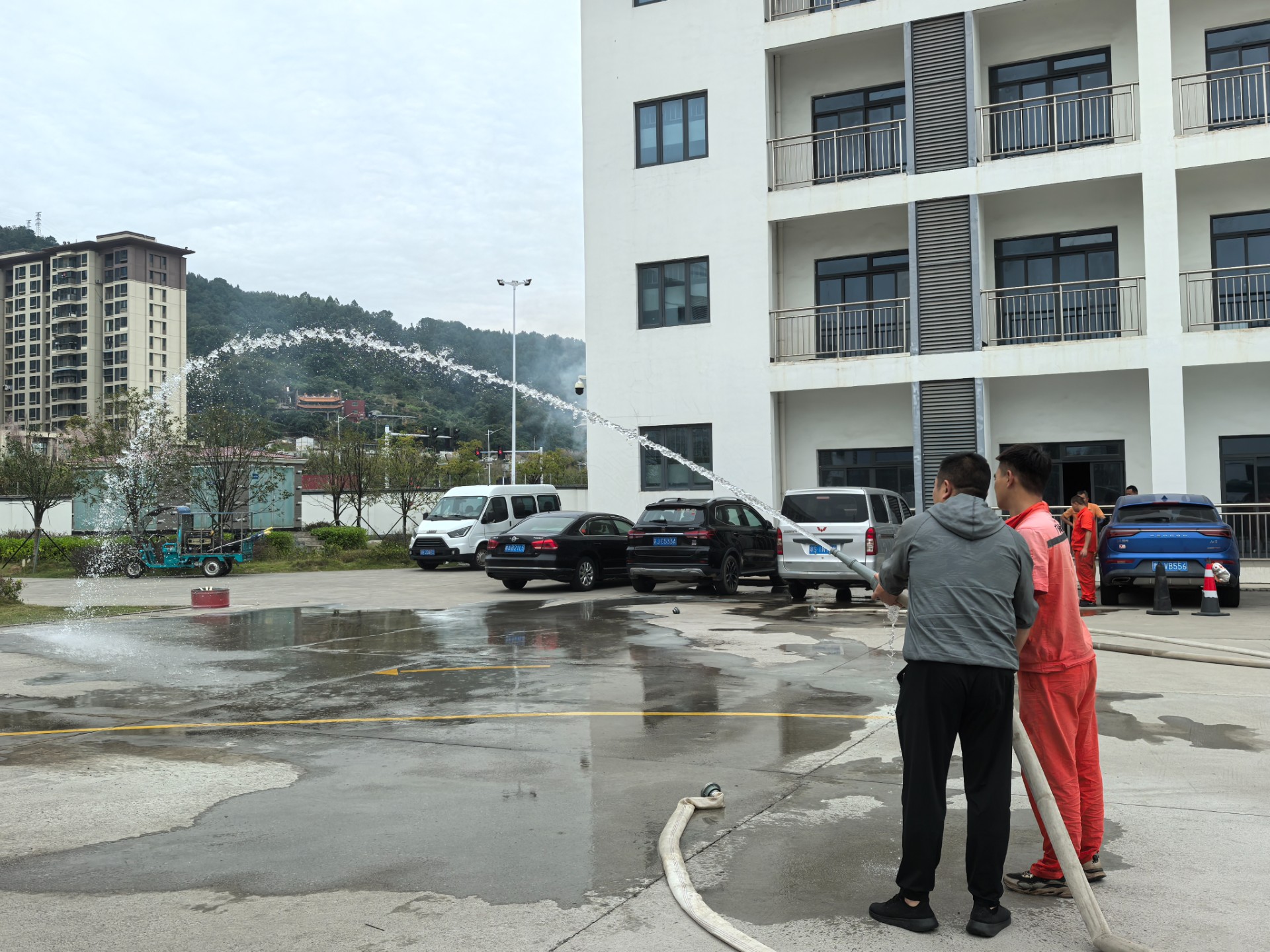寧德陸港開展“119消防安全日”應(yīng)急演練活動(dòng)，周明組拍攝3.jpg